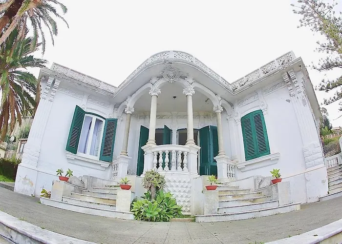 Town House Paradiso Bed & Breakfast 3*